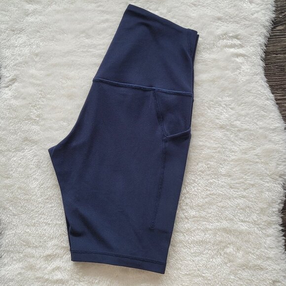 Lululemon Align 8” Shorts with Pockets in True Navy Size 6 - Picture 6 of 11